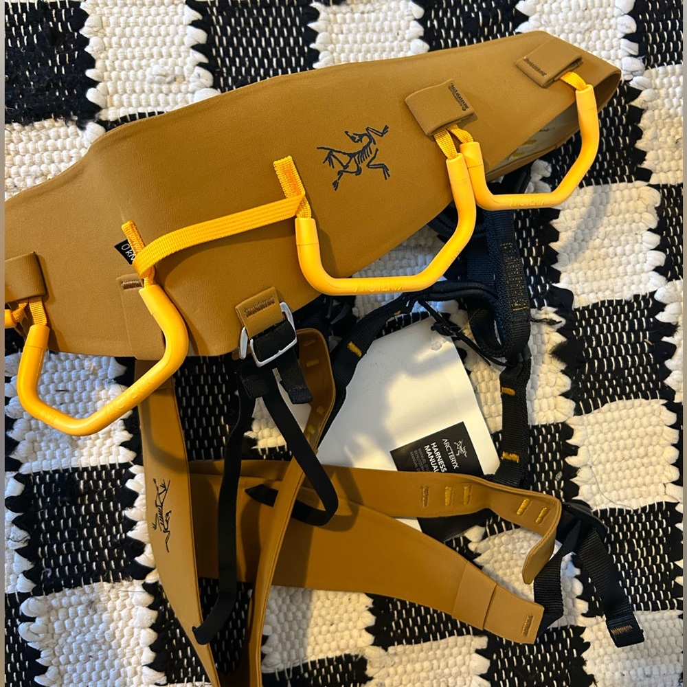 Arc'teryx Climbing Harness AR-385a NWT
